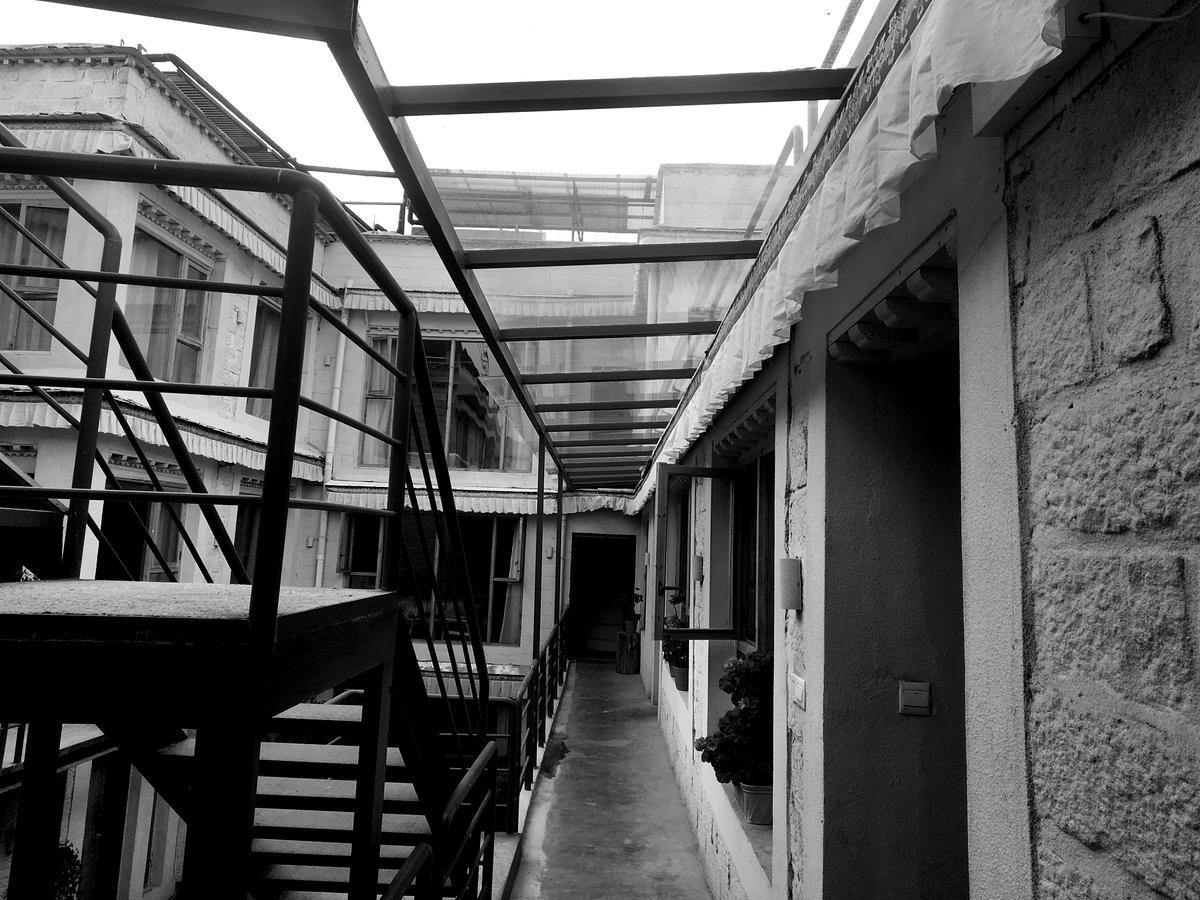 Fengma Feiyang Hostel Lhasa Exterior foto