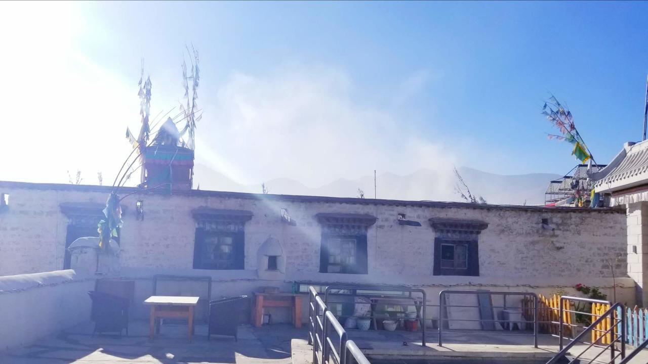 Fengma Feiyang Hostel Lhasa Exterior foto